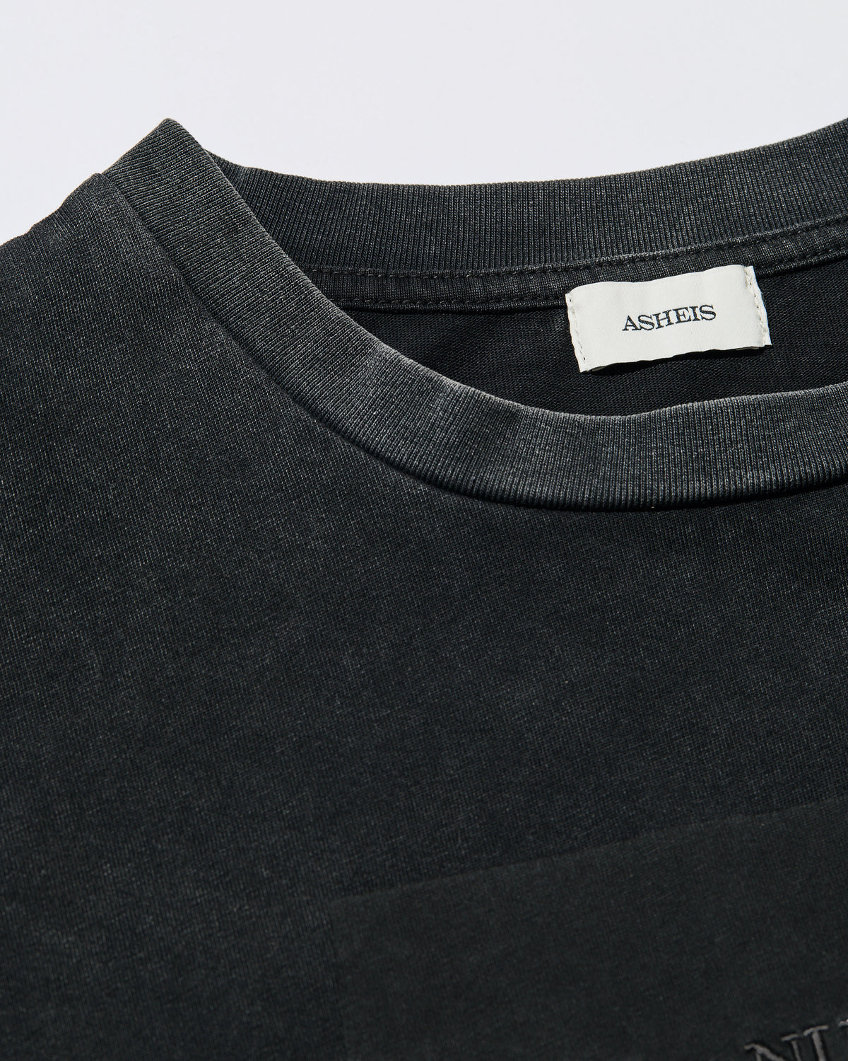 VINTAGE GRAPHIC T-SHIRT